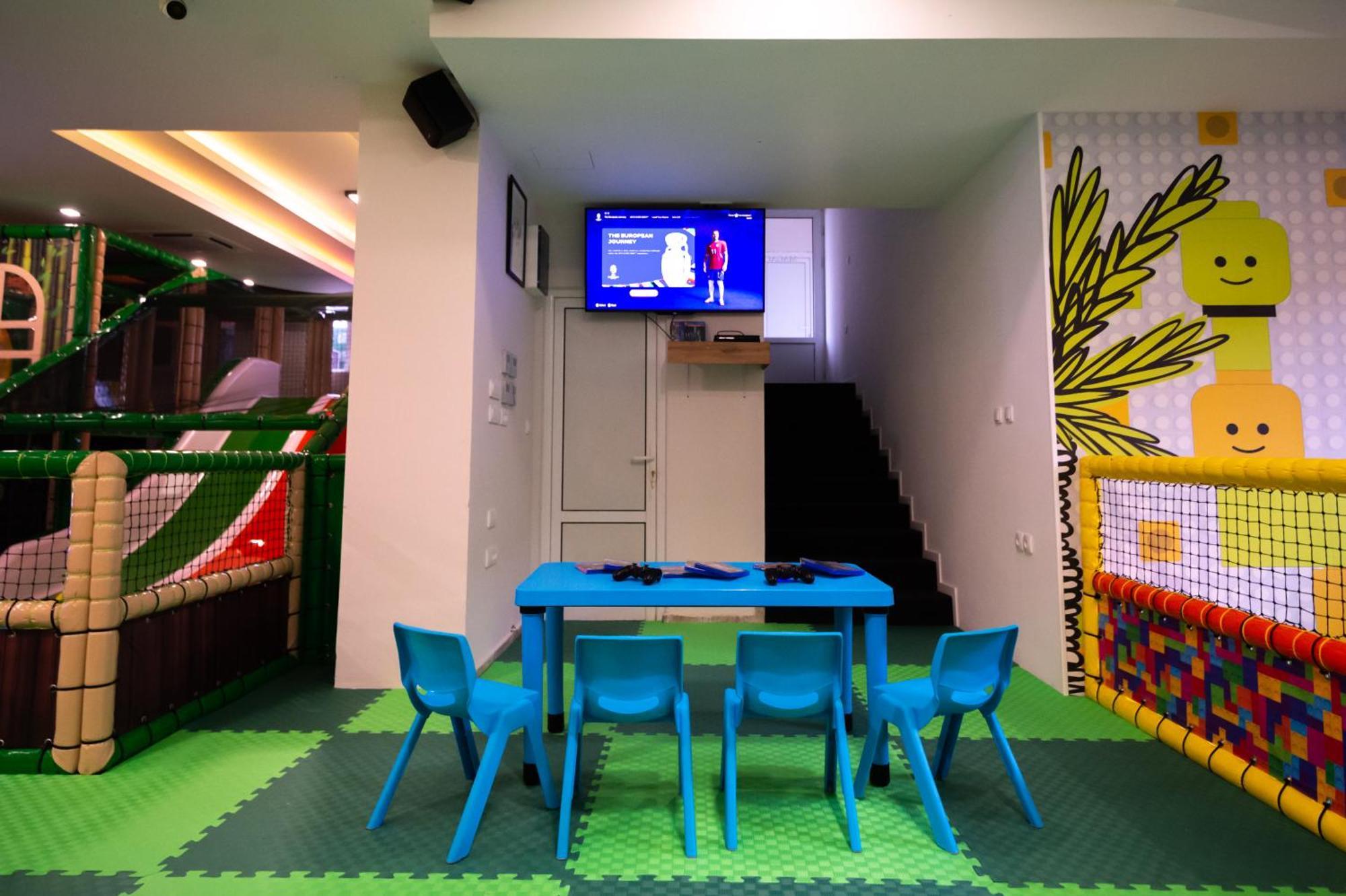 Hotel Nest Bijeljina Exterior photo