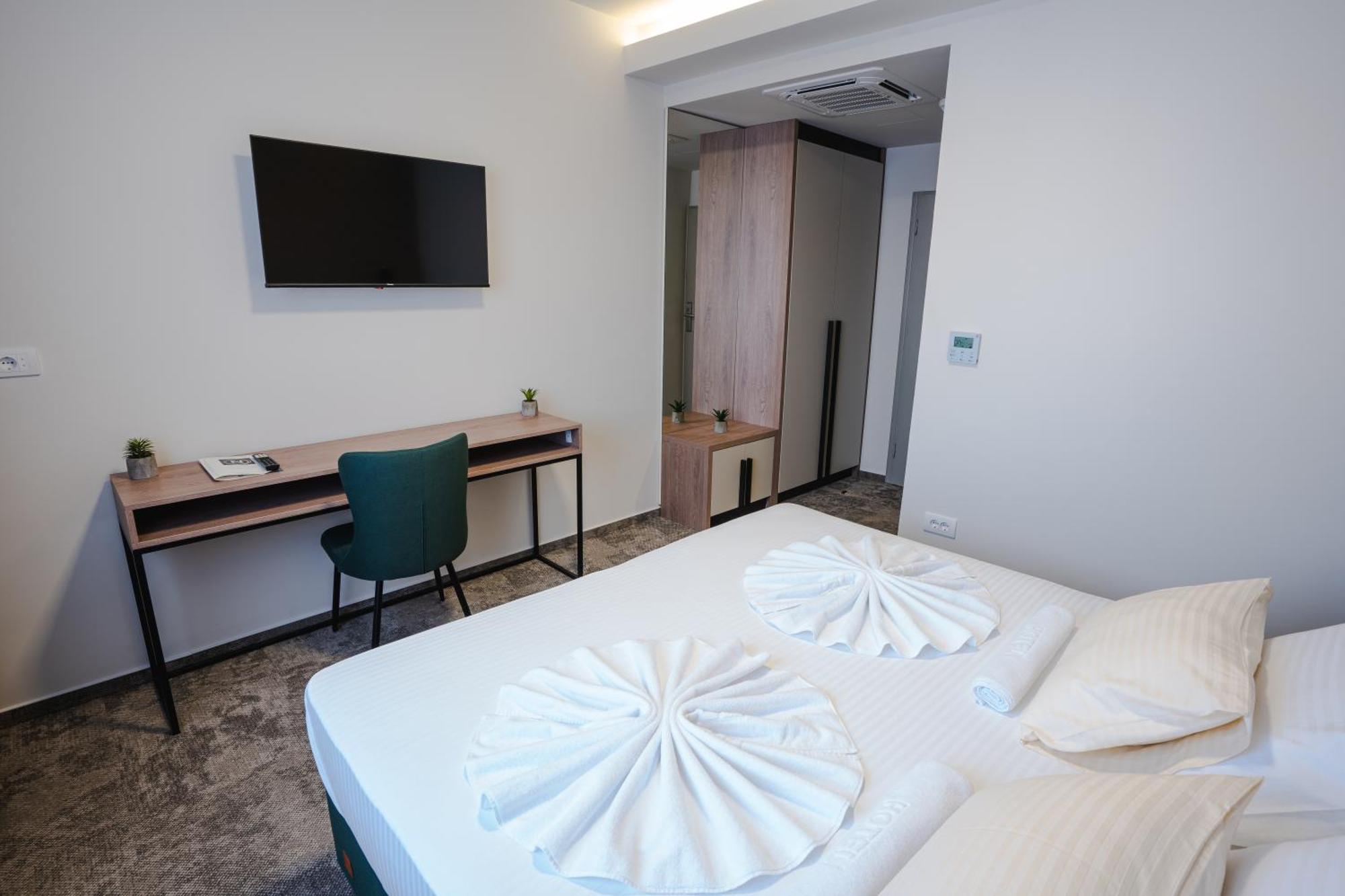 Hotel Nest Bijeljina Exterior photo